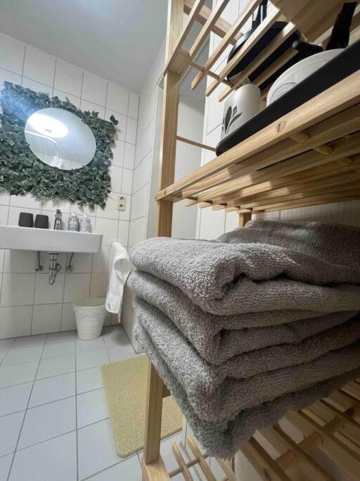 Modernes Apartment Mit 75Qm Mit Balkon & Aussicht Aachen Exterior foto